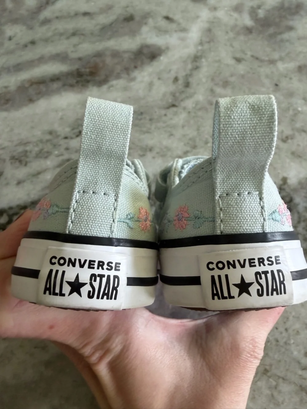 Chuck Taylor All Star Easy-On Embroidered Florals - 2